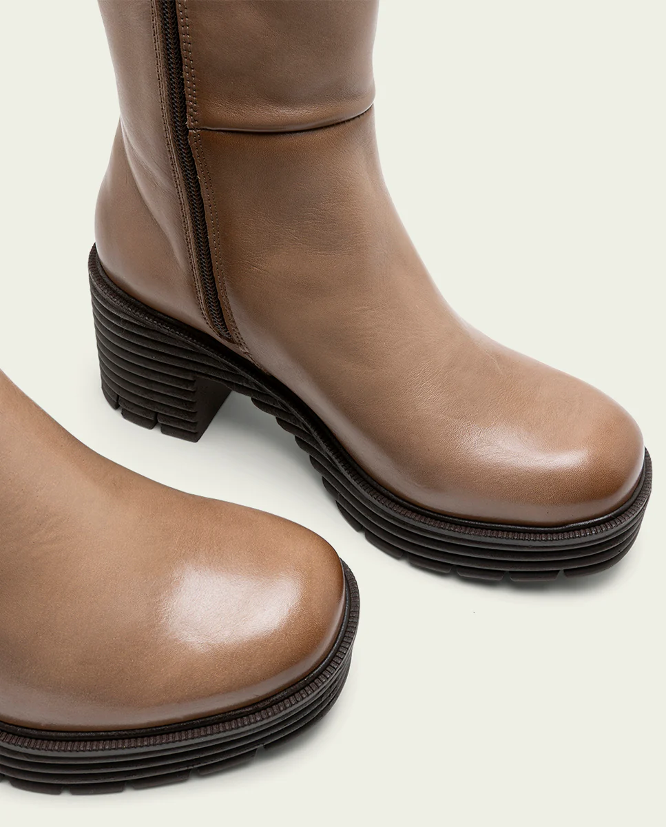 BOTAS DE PIEL CON CREMALLERA TAUPE MILEY - Image 4