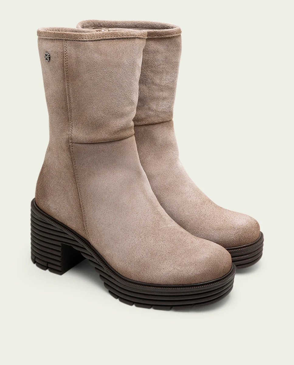 BOTAS DE SERRAJE CON CREMALLERA ARENA MARINA - Image 2