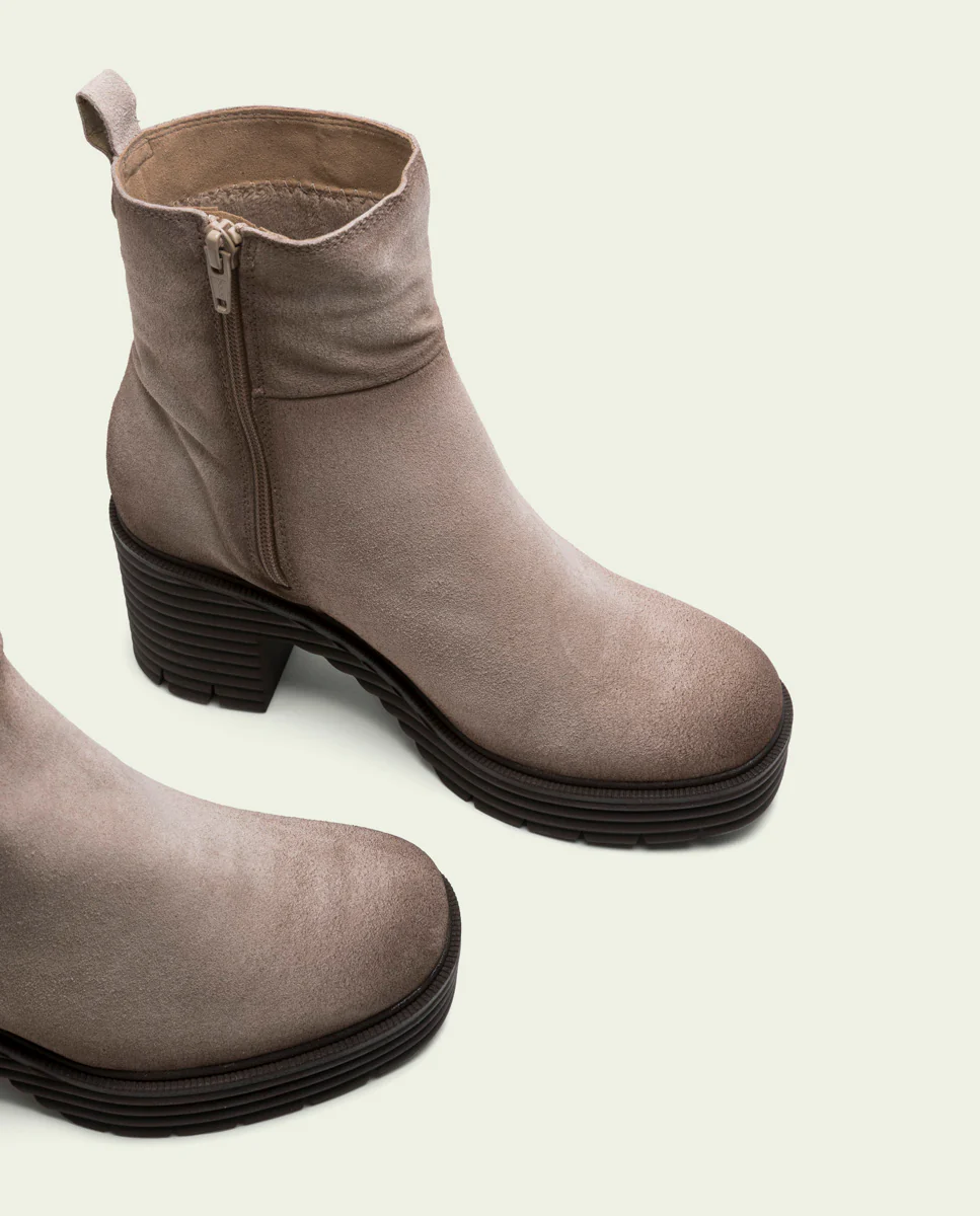 BOTAS DE SERRAJE CON CREMALLERA ARENA MICHELLE - Image 4