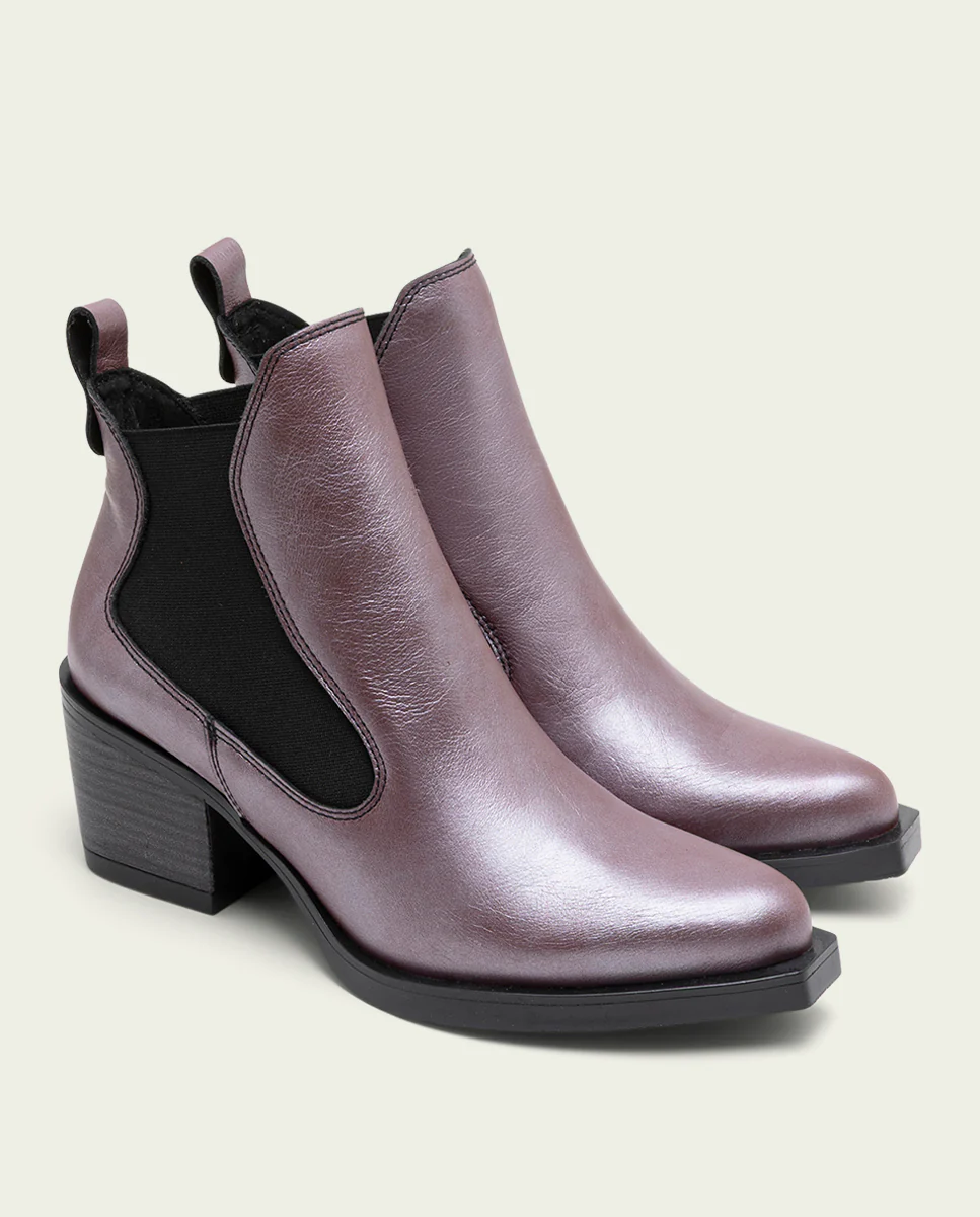 BOTINES COWBOY DE PIEL BURDEOS METALIZADA FANNY - Image 3