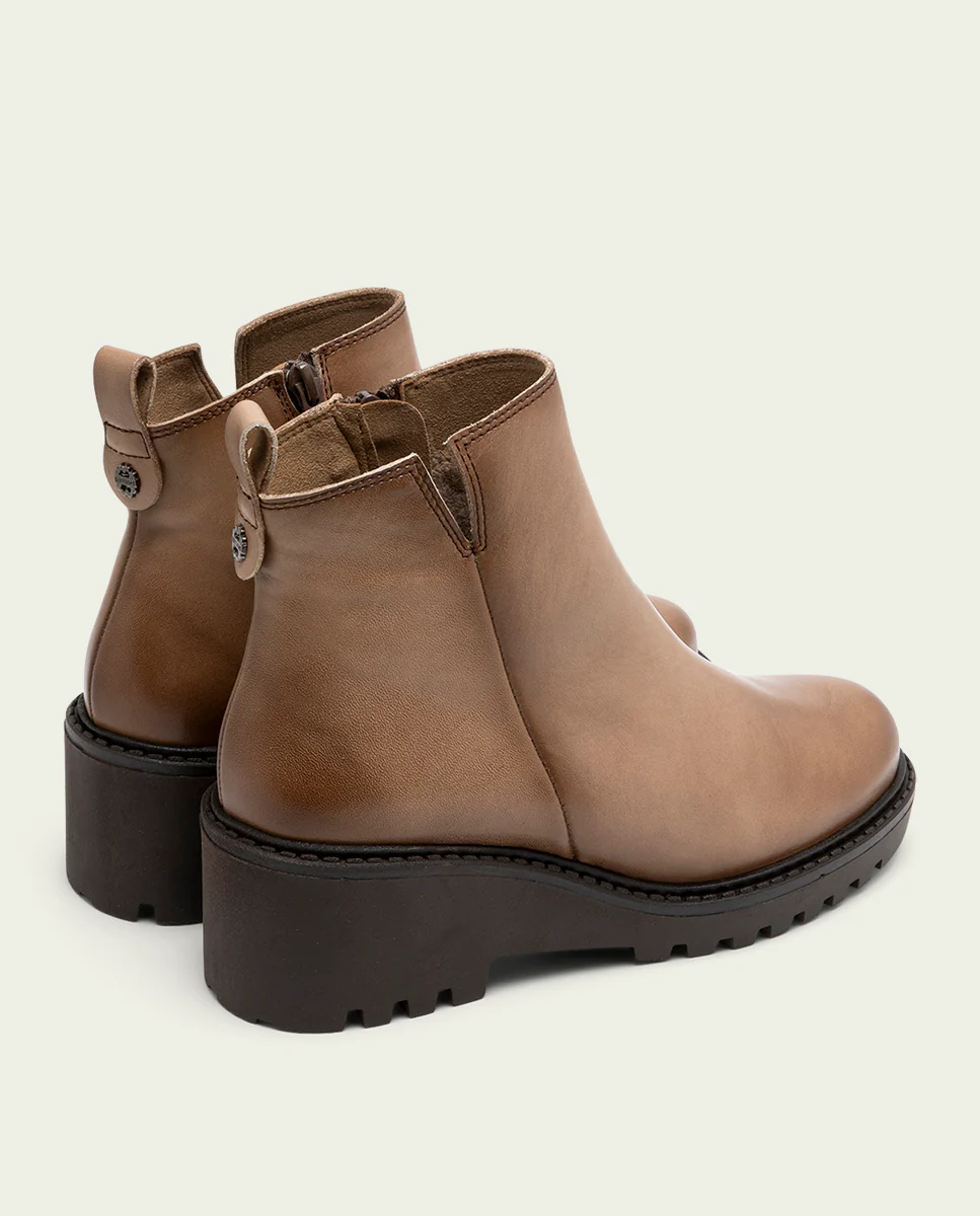 BOTINES DE PIEL CON CUÑA Y CREMALLERA TAUPE ELENA - Image 3