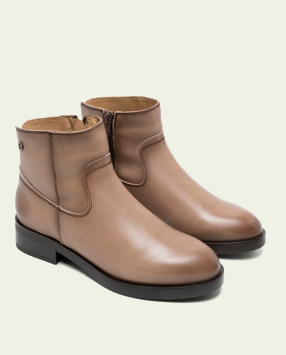 BOTINES DE PIEL TAUPE CON CREMALLERA BÁRBARA - Image 2