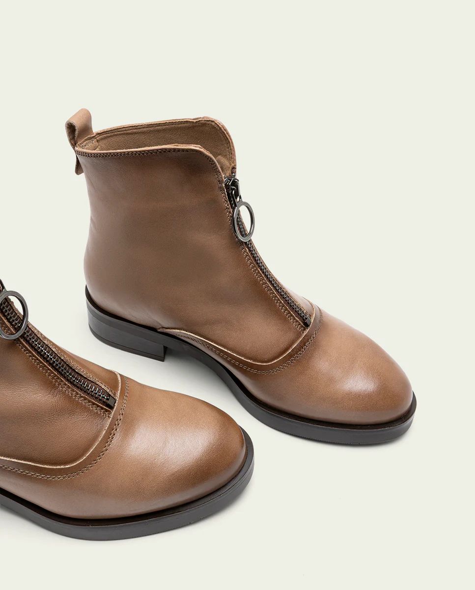 BOTINES DE PIEL TAUPE CON CREMALLERA CENTRAL BEATRIZ - Image 4