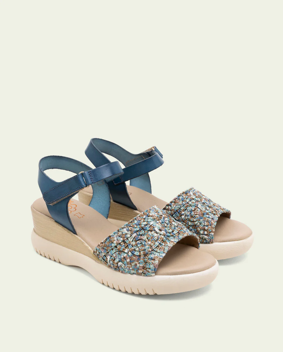 SANDALIA DE CUÑA DE PIEL Y TEXTIL ELSA AZUL - Image 2