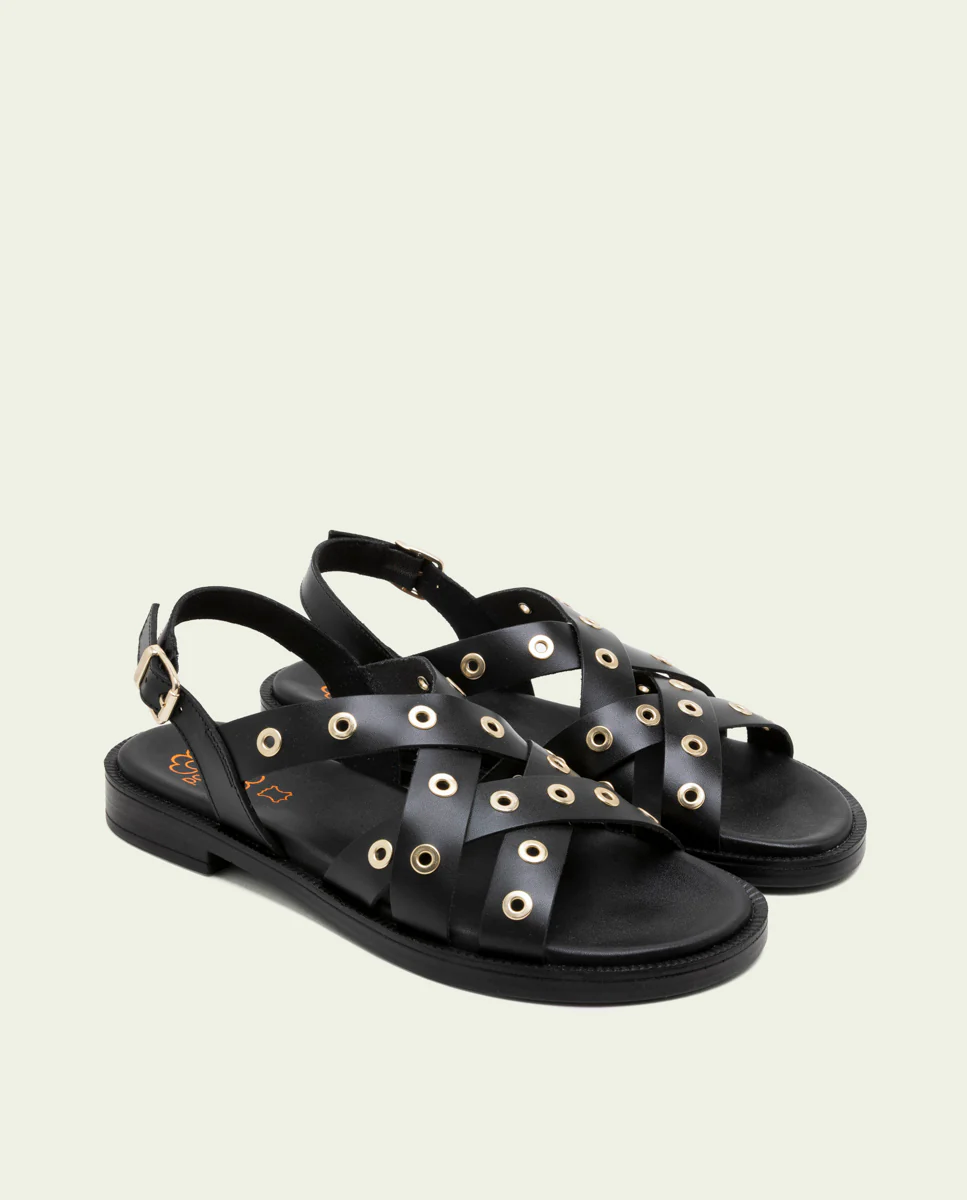 SANDALIA PLANA DE PIEL TACHUELAS CHLOE NEGRO - Image 3
